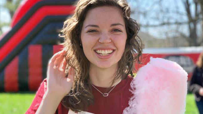 Alissa Cooke posing for a picture on Miami University's campus.